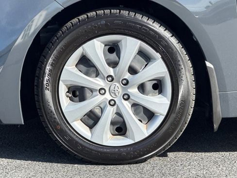 Used 2023 Toyota Corolla LE w/ Carpet Mat Package (TMS) image 13