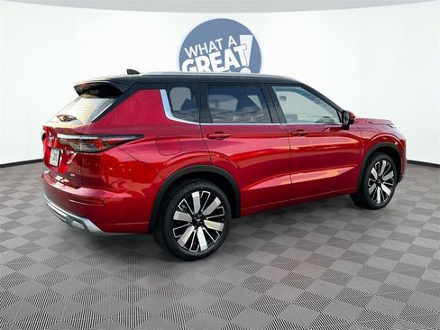 New 2025 Mitsubishi Outlander SEL image 6