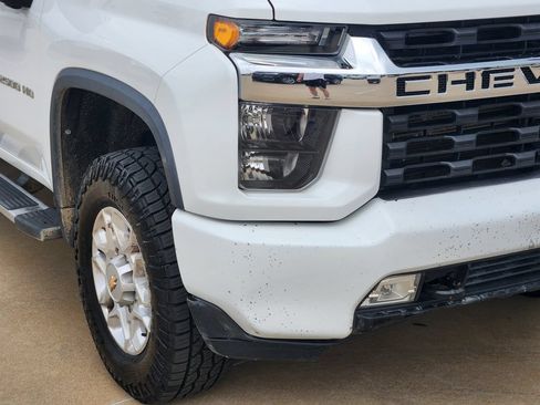 Used 2022 Chevrolet Silverado 2500 LT w/ Convenience Package AWD/4WD image 9
