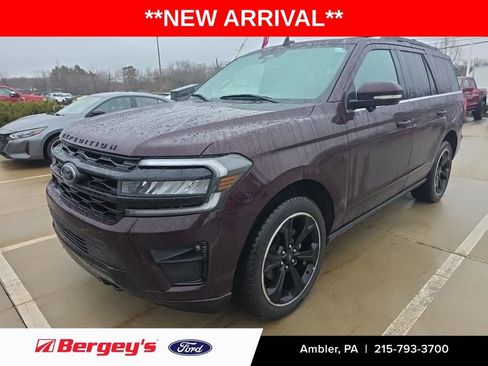 Used 2023 Ford Expedition Limited image 1