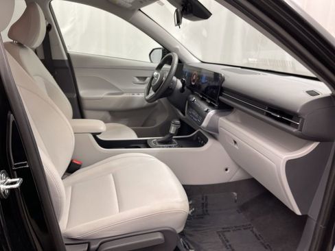 Used 2025 Hyundai Kona SEL image 27