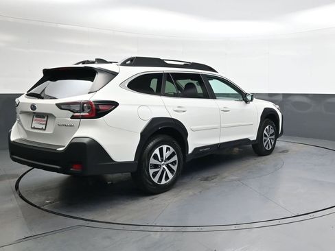 Used 2025 Subaru Outback Premium w/ Popular Package #1 image 4