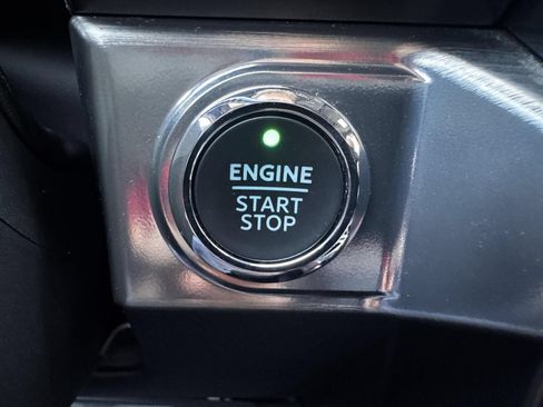 Used 2023 Ford F150 Lariat w/ Equipment Group 502A High AWD/4WD image 30