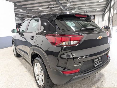 Used 2023 Chevrolet TrailBlazer LS image 5