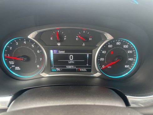 Used 2018 Chevrolet Traverse LT image 16