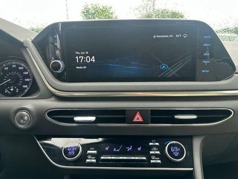 Used 2023 Hyundai Sonata SEL FWD image 9