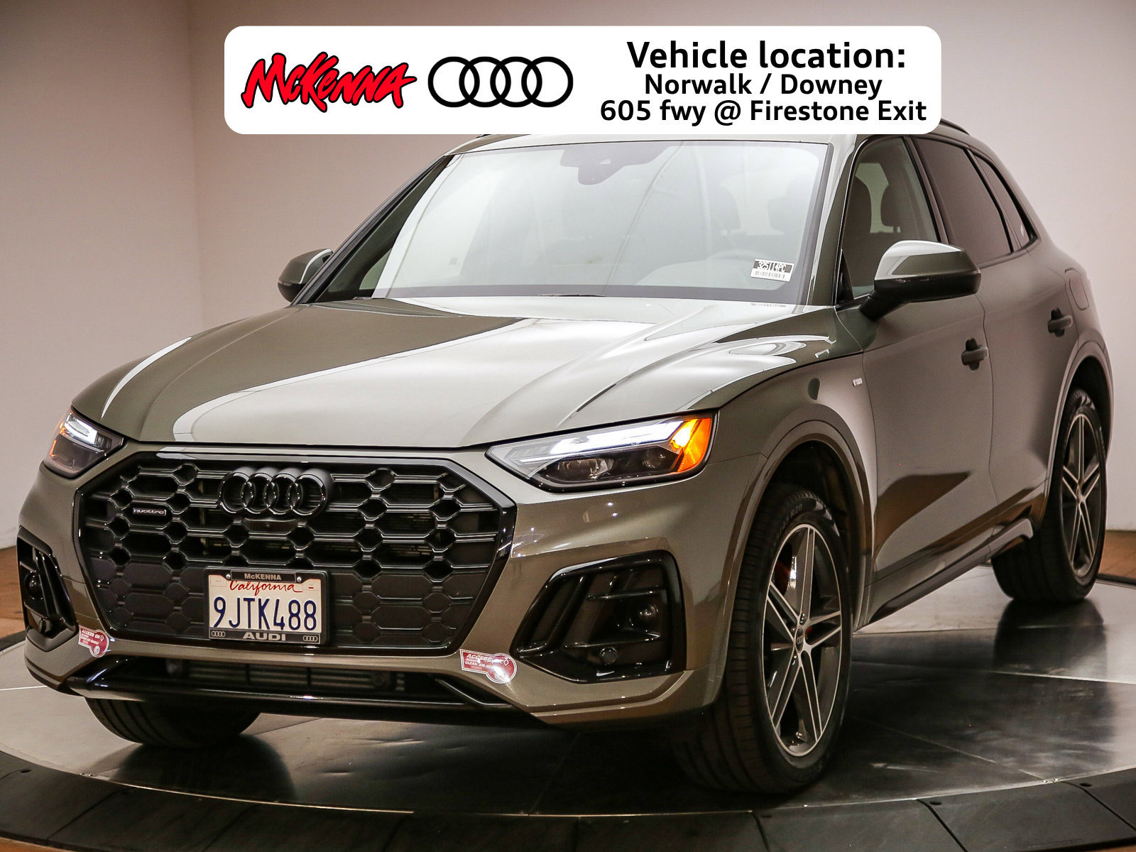 Certified 2024 Audi Q5 e Premium Plus w/ Premium Plus Package AWD/4WD image 1