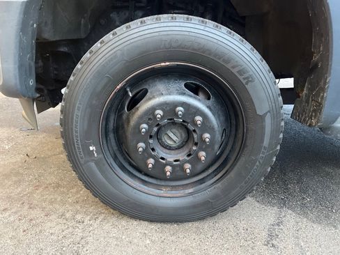 Used 2015 Ford F550 4x4 Regular Cab Super Duty image 24