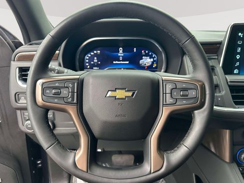 Used 2023 Chevrolet Tahoe High Country w/ Premium Package 2 AWD/4WD image 15