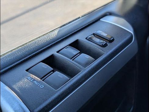 Used 2011 Toyota 4Runner Limited image 21