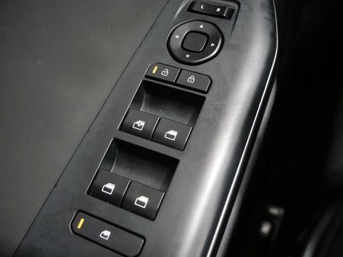 Used 2025 Kia K4 FWD image 13