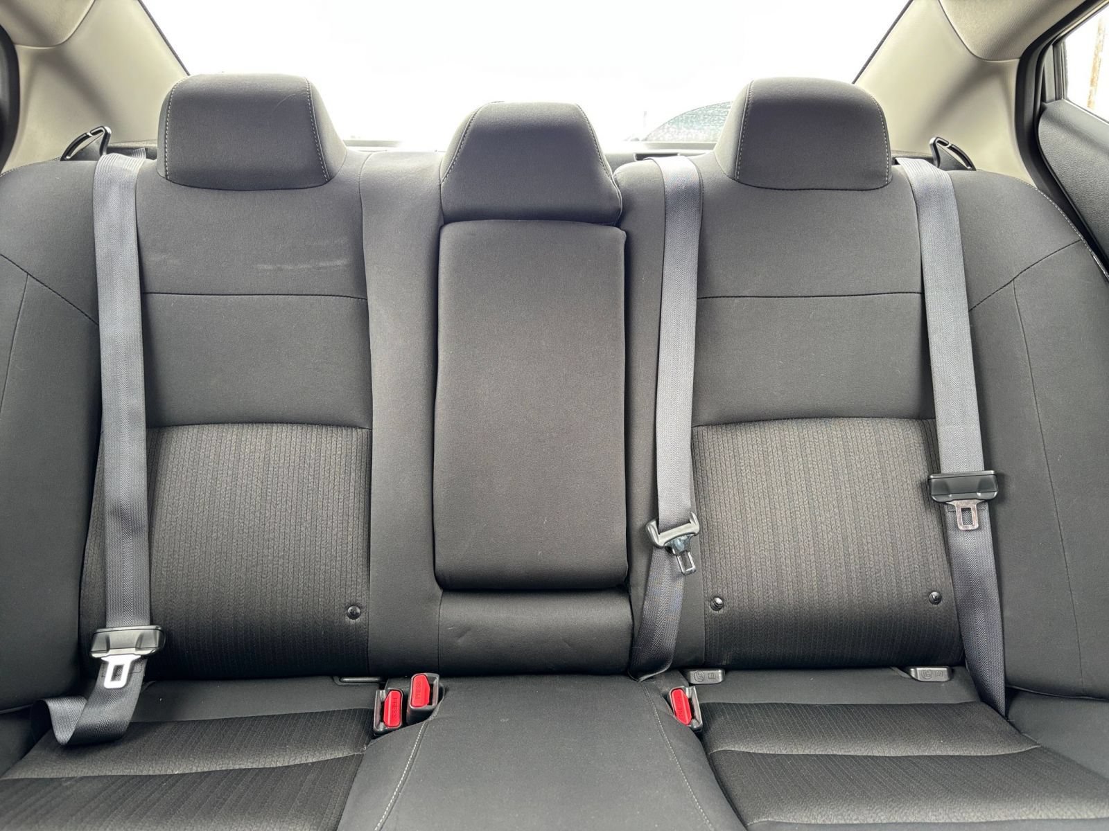 Used 2025 Nissan Altima 2.5 SV FWD image 38