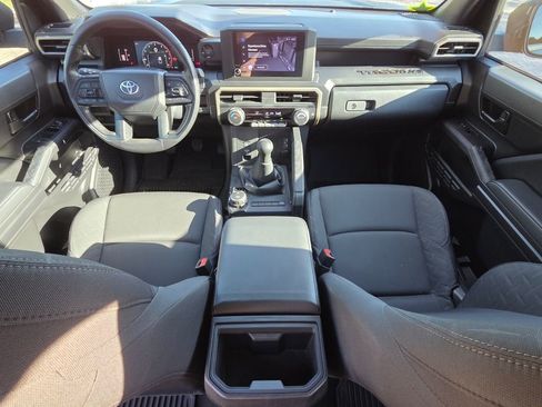 Certified 2024 Toyota Tacoma SR AWD/4WD image 4