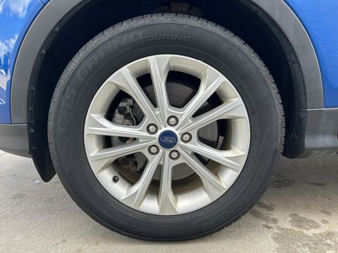 Used 2019 Ford Escape SEL AWD/4WD image 11