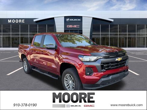 Used 2024 Chevrolet Colorado LT w/ LT Convenience Package II AWD/4WD image 1