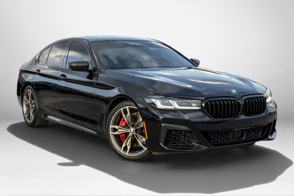 Used 2021 BMW M550i xDrive w/ Executive Package AWD/4WD image 4