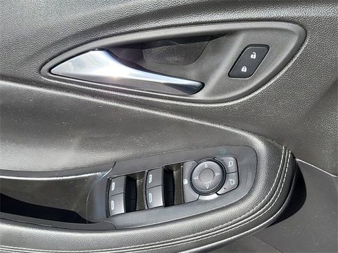 Used 2024 Buick Encore GX Sport Touring w/ Comfort Package image 17