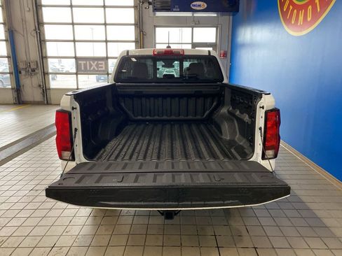 New 2026 Chevrolet Colorado W/T w/ WT Custom Package image 20