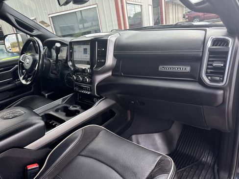 Used 2022 RAM 2500 Laramie image 12
