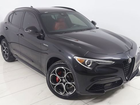 Used 2023 Alfa Romeo Stelvio Veloce image 20