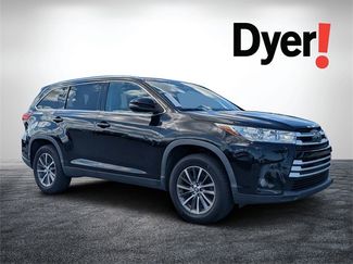 Used 2019 Toyota Highlander XLE image 1