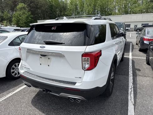 Used 2020 Ford Explorer Platinum w/ Premium Technology Package image 20