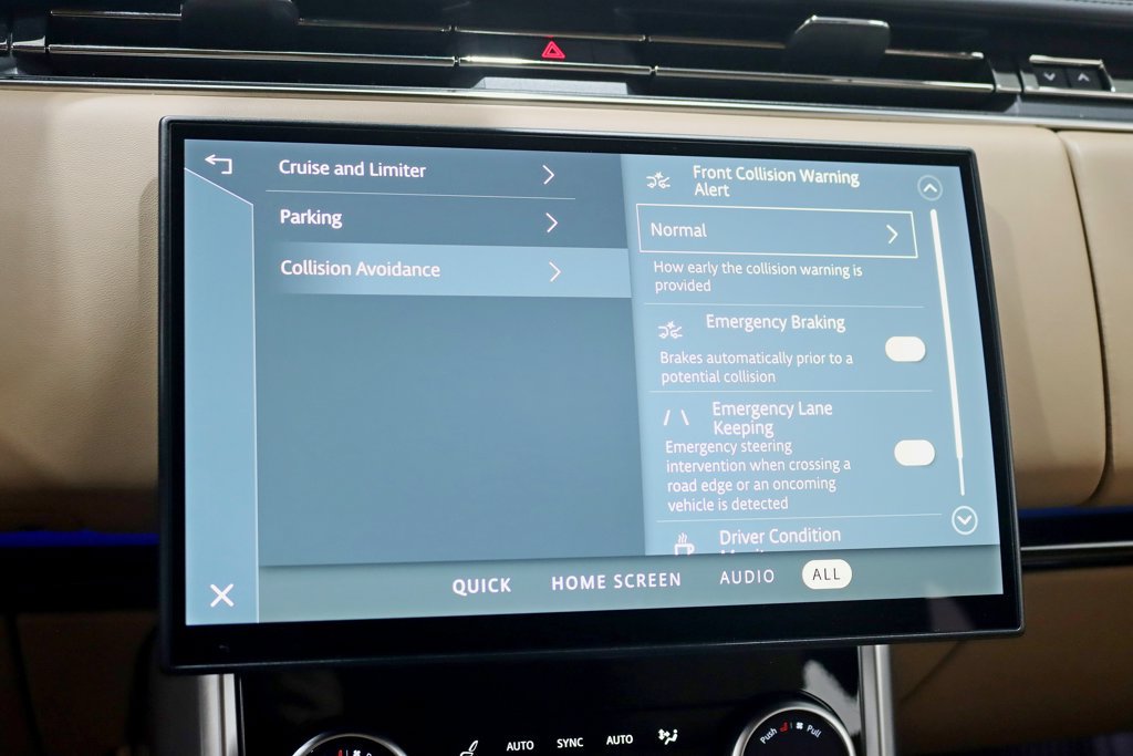 Used 2023 Land Rover Range Rover SE AWD/4WD image 25