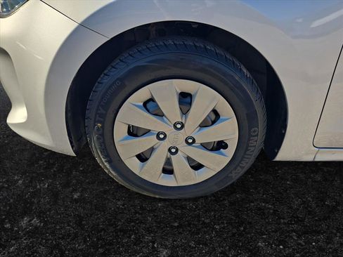 Used 2020 Kia Rio S image 9