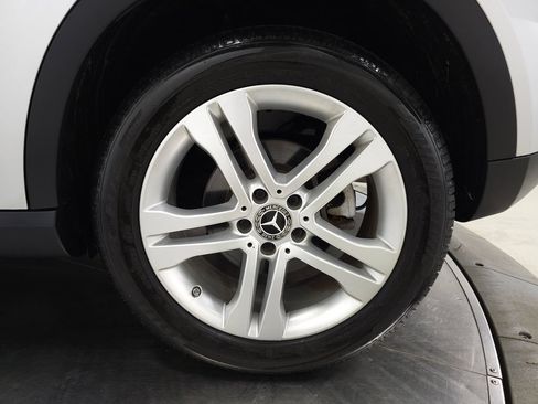 Used 2020 Mercedes-Benz GLA 250 4MATIC image 13