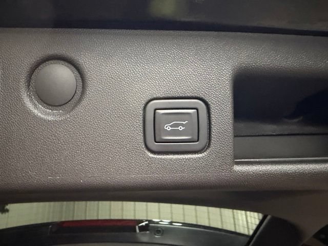Used 2024 Chevrolet Equinox LT w/ LPO, Floor Liner Package FWD image 22