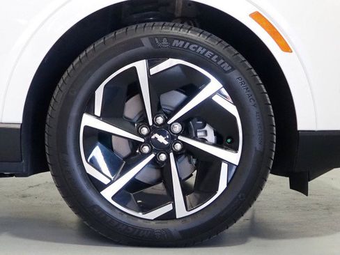 Used 2024 Chevrolet Equinox EV FWD LT w/ 2LT image 48