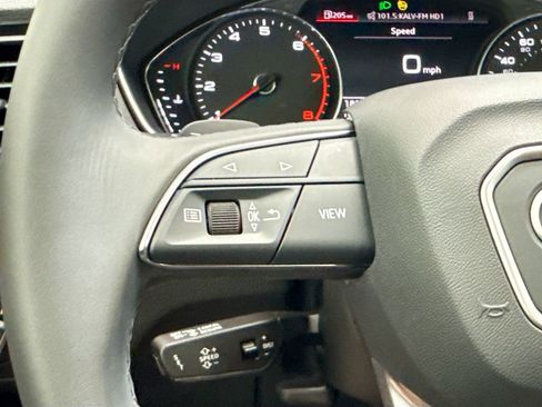 Certified 2023 Audi Q5 2.0T Premium w/ Convenience Package AWD/4WD image 11