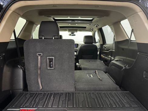 Used 2019 GMC Acadia Denali w/ Technology Package AWD/4WD image 40