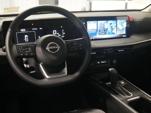 New 2026 Nissan Kicks SV image 13