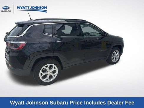 Used 2024 Jeep Compass Latitude AWD/4WD image 8