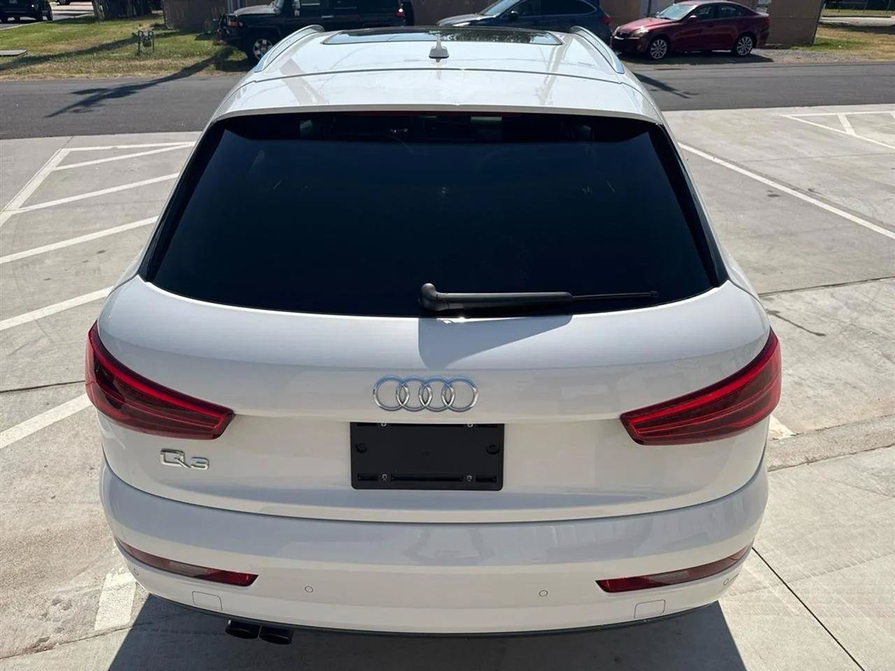 Used 2018 Audi Q3 2.0T Premium w/ Convenience Package FWD image 13