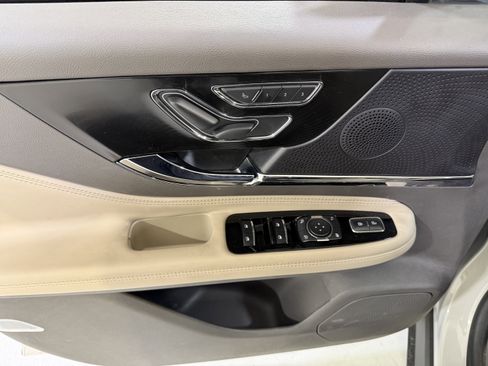 Used 2024 Lincoln Corsair Reserve image 14