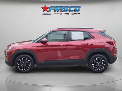 Used 2022 Chevrolet TrailBlazer LT w/ Confidence II Package FWD image 4