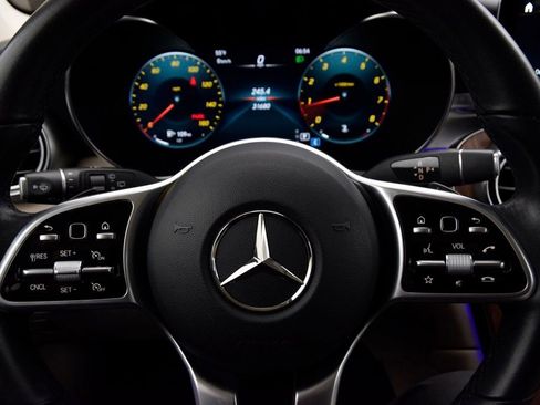 Used 2022 Mercedes-Benz GLC 300 image 22