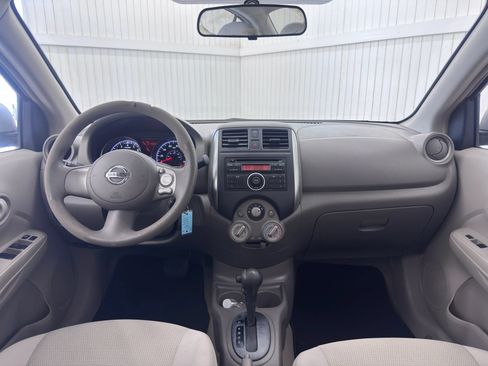 Used 2012 Nissan Versa SV FWD image 17