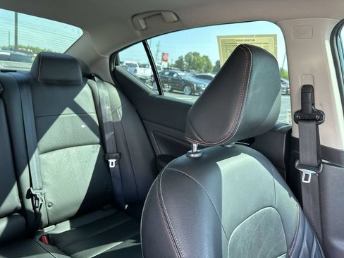 Used 2023 Nissan Altima 2.5 SR w/ SR Premium Package FWD image 14