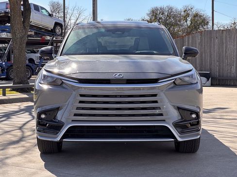 Used 2024 Lexus TX 500h AWD w/ Technology Package image 2