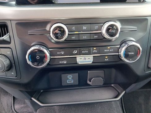 Used 2024 Ford F150 XLT AWD/4WD image 19