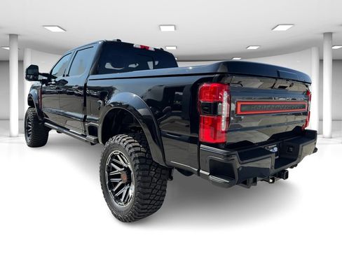 New 2026 Ford F250 Lariat w/ Black Appearance Package AWD/4WD image 3