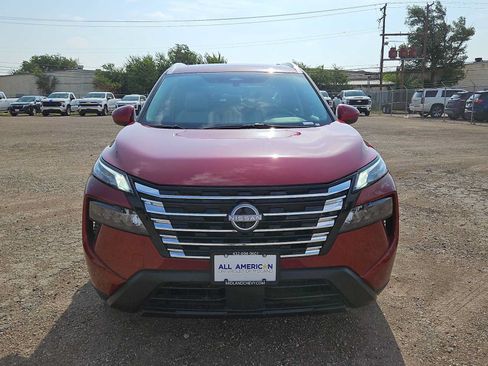 Used 2026 Nissan Rogue SV w/ SV Premium Package FWD image 3