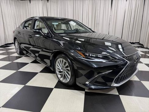 Certified 2022 Lexus ES 350 Ultra Luxury w/ Accessory Package 2 FWD image 1