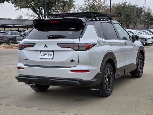 New 2026 Mitsubishi Outlander Trail Edition image 4