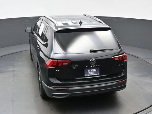 Used 2022 Volkswagen Tiguan SE AWD/4WD image 38