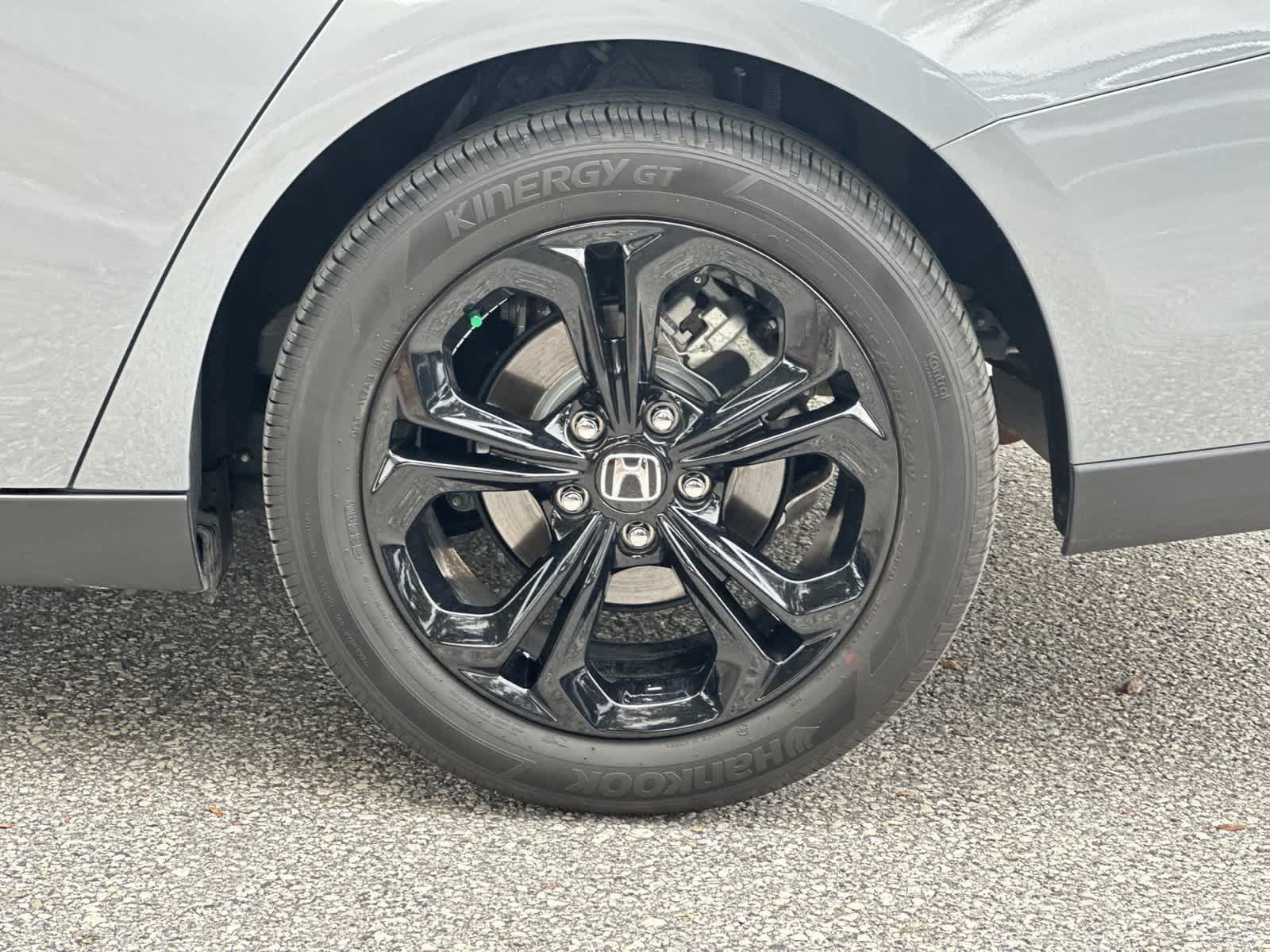 Used 2025 Honda Accord SE image 12