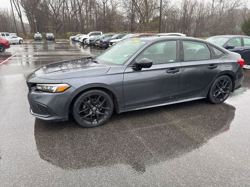 Used 2023 Honda Civic Sport image 5